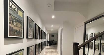 Luxury Executive Studio in prestigious Glen Abbey Oakville