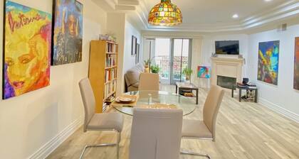 Beautiful , spacious Convenient and Contemporary Studio City condo