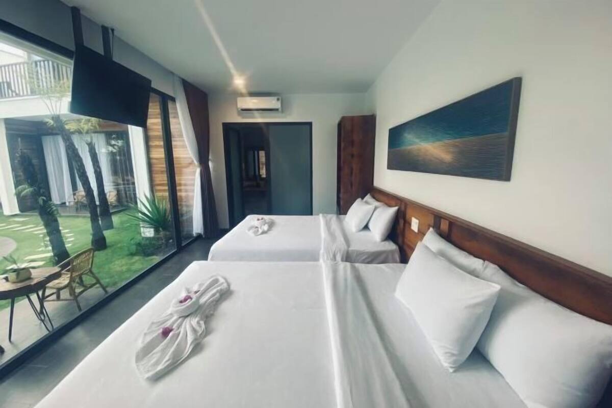 Premium bedding, down comforters, memory foam beds, minibar