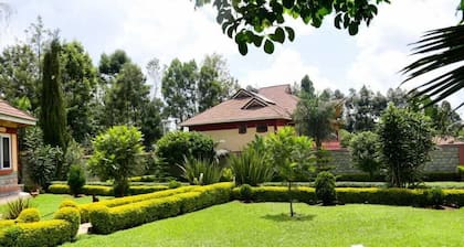 Lux Suites Elgon view Holiday House