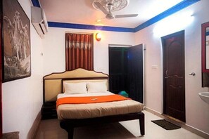 Standard Room | Premium bedding, free WiFi - Sachin Sea View Residency (Puducherry)