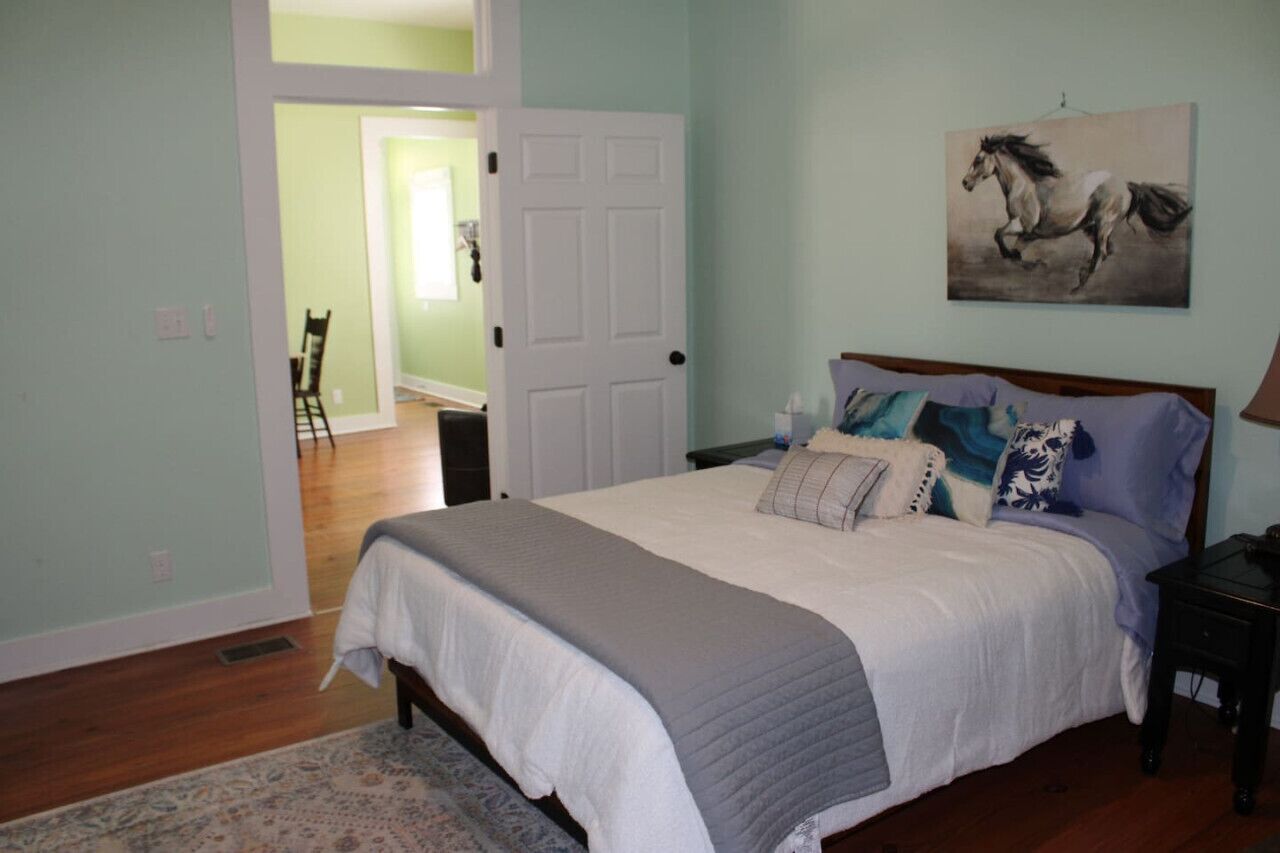 2 chambres, fer et planche à repasser, Wi-Fi gratuit, draps fournis