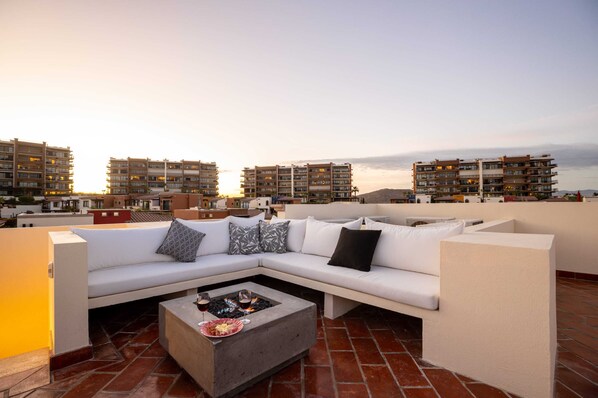 Terrace/patio - Copala Villa: Private Pool, Rooftop & Fire Pit (Cabo San Lucas)