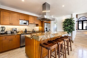 Fridge, microwave, oven, stovetop - Copala Villa: Private Pool, Rooftop & Fire Pit (Cabo San Lucas)