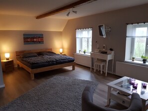 2 habitaciones, tabla de planchar con plancha y wifi gratis 