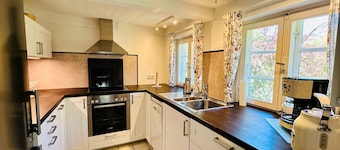 Cottage "Kleiner Knopp" with Private Garden & Wi-Fi