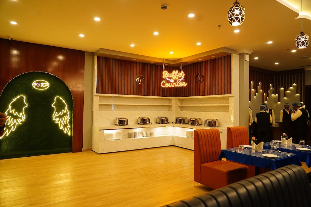 Hotel KP Palace - Meramandali