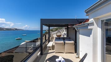 Family Apartment, 3 Bedrooms, Sea Facing (Family Resort Santa Maria II) | Terrace/patio