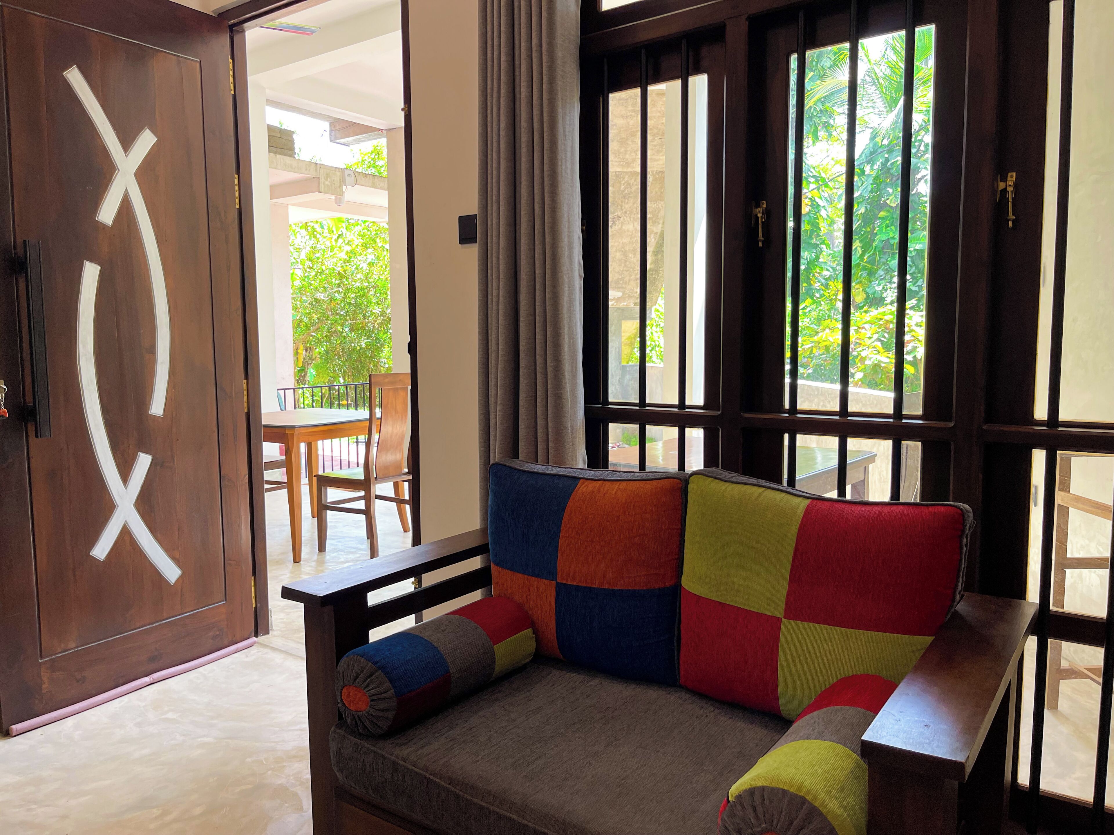 Kamar Mewah | Seprai katun Mesir, seprai premium, minibar, dan meja kerja