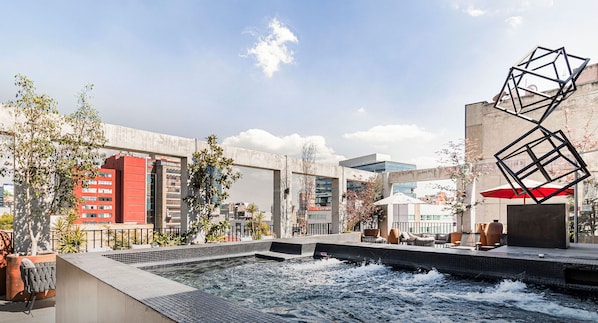 Pool - Kukun Londres Juárez (Ciudad de México)