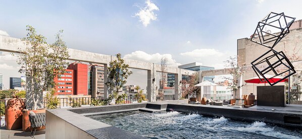 Pool - Kukun Londres Juárez (Ciudad de México)