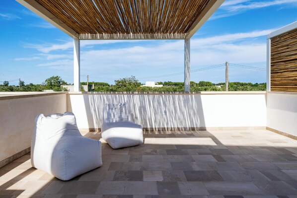 Perhehuvila, useita makuuhuoneita (Lisària Villa Delle Meraviglie with) | Terassi/patio