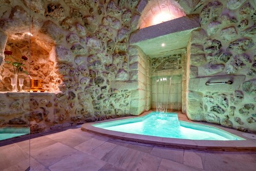 Lisària Villa Delle Meraviglie with pool