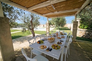 Familienvilla, 5 Schlafzimmer, Balkon (Lisària Villa Delle Meraviglie with) | Speisen im Freien