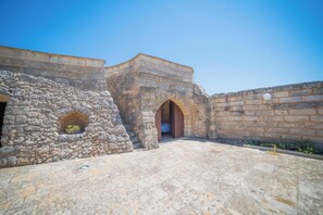 Exterior - Masseria Relais Saraceno with pool (Melendugno)