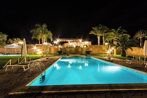 Seasonal outdoor pool - Masseria Relais Saraceno with pool (Melendugno)