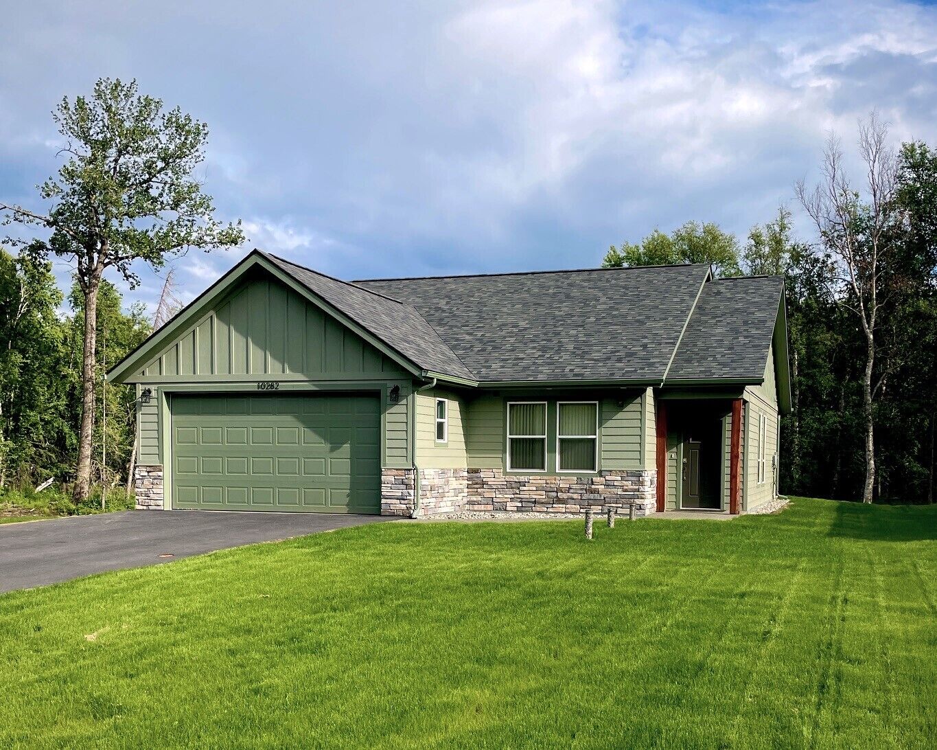 The Fishhook Retreat- Home away from Home