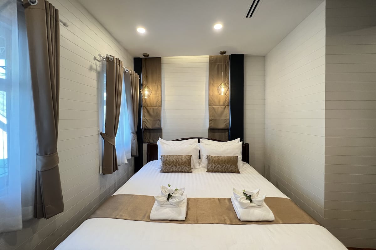 Suite – deluxe | 1 soverom, sengetøy av topp kvalitet og minibar (inkludert)