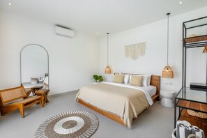 Villa, 2 soverom | Safe på rommet, blendingsgardiner, wi-fi (inkludert) og sengetøy