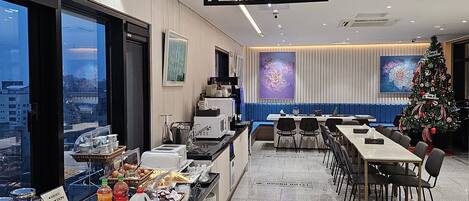 Dagelijks selfservice-ontbijt inbegrepen