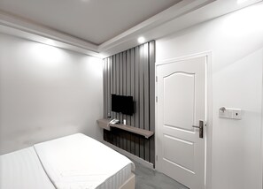 Standard Room | 1 bedroom, free WiFi - Rose Hotel - by Bay Luxury (Ho Chi Minh City)