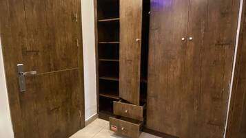 Royal Room | 1 bilik tidur, peralatan tempat tidur premium, Wi-fi percuma