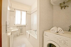 Bathroom - Garda View (Riva del Garda)