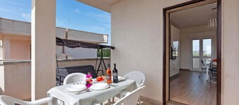Le Bianche Apt 4 - Terrace near the Sea