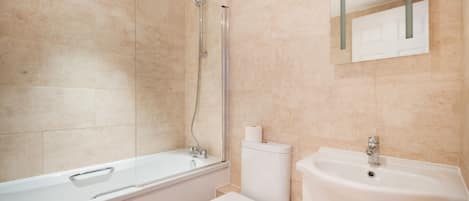 City Apartment | Bathroom | Free toiletries, hair dryer, towels, soap