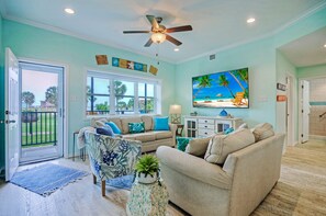 Smart TV - Beach Boardwalk | 2 Pools, Tennis & Pickleball | Shorely Blessed by AvantStay (Port Aransas)