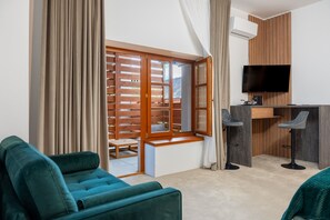 Comfort Studio Suite | Premium bedding, minibar, individually decorated, individually furnished - Wanderer (Sighisoara)