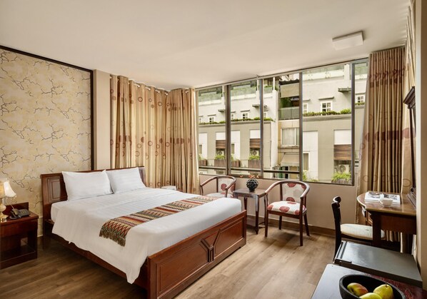 Deluxe Double Room, City View - Daystar Hotel Ho Chi Minh (Ho Chi Minh City)