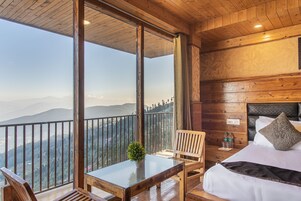 Habitación panorámica | 2 dormitorios, decoración individual, mobiliario individual y escritorio