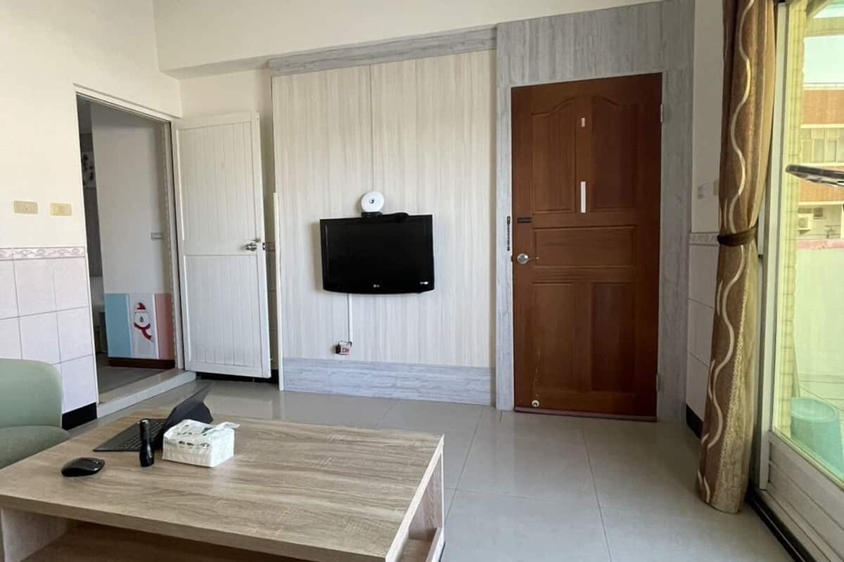 Deluxe-Dreibettzimmer | Terrasse/Patio