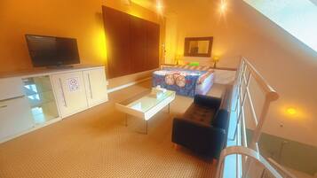 豪華客房 | 羽絨被、獨特裝潢、布置獨特、書桌