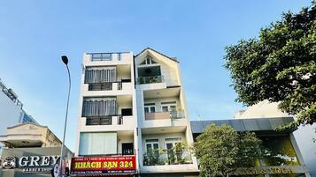 Mặt tiền nơi lưu trú