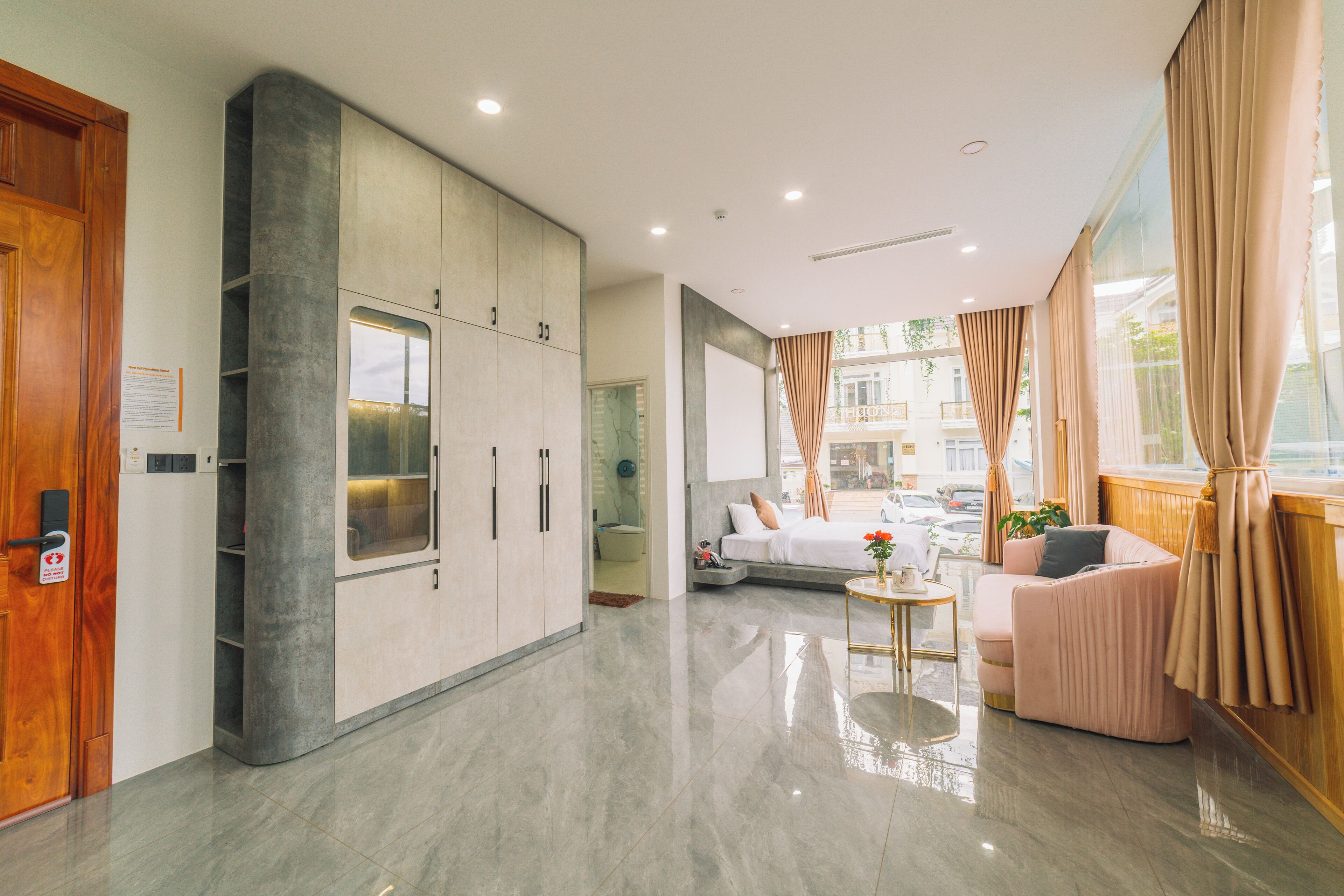 华丽双人房 | 埃及棉床单 、高档床上用品、羽绒被、迷你吧（备有免费物品）