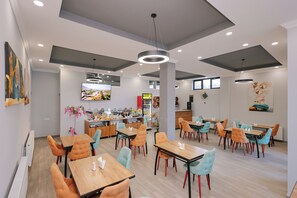 Restaurant - Dandelion Hotel Gudauri (Kazbegi)