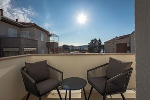 Familierom, flere soverom, sjøvendt (Family Resort Santa Maria II Room 201) | Overnattingsstedets uteområder