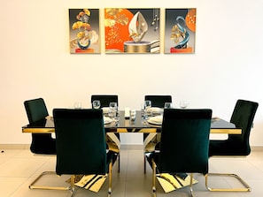 Dining room - SuperHost - Peaceful 1BR Apt With Balcony in Front of the Sea (Dubai)