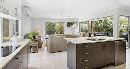 Mudjimba Retreat-Peaceful Luxury