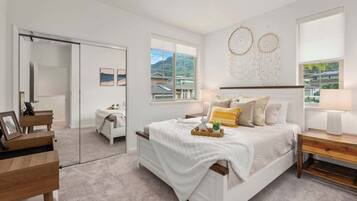 4 bedrooms, desk, iron/ironing board, free WiFi
