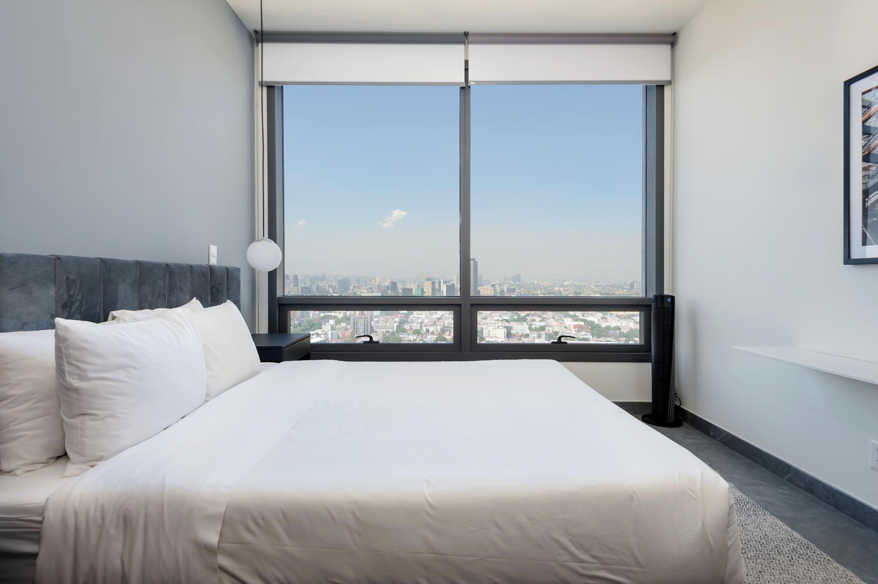 3 chambres, fer et planche à repasser, Wi-Fi, draps fournis