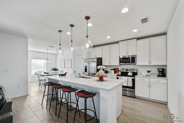 Large breakfast room