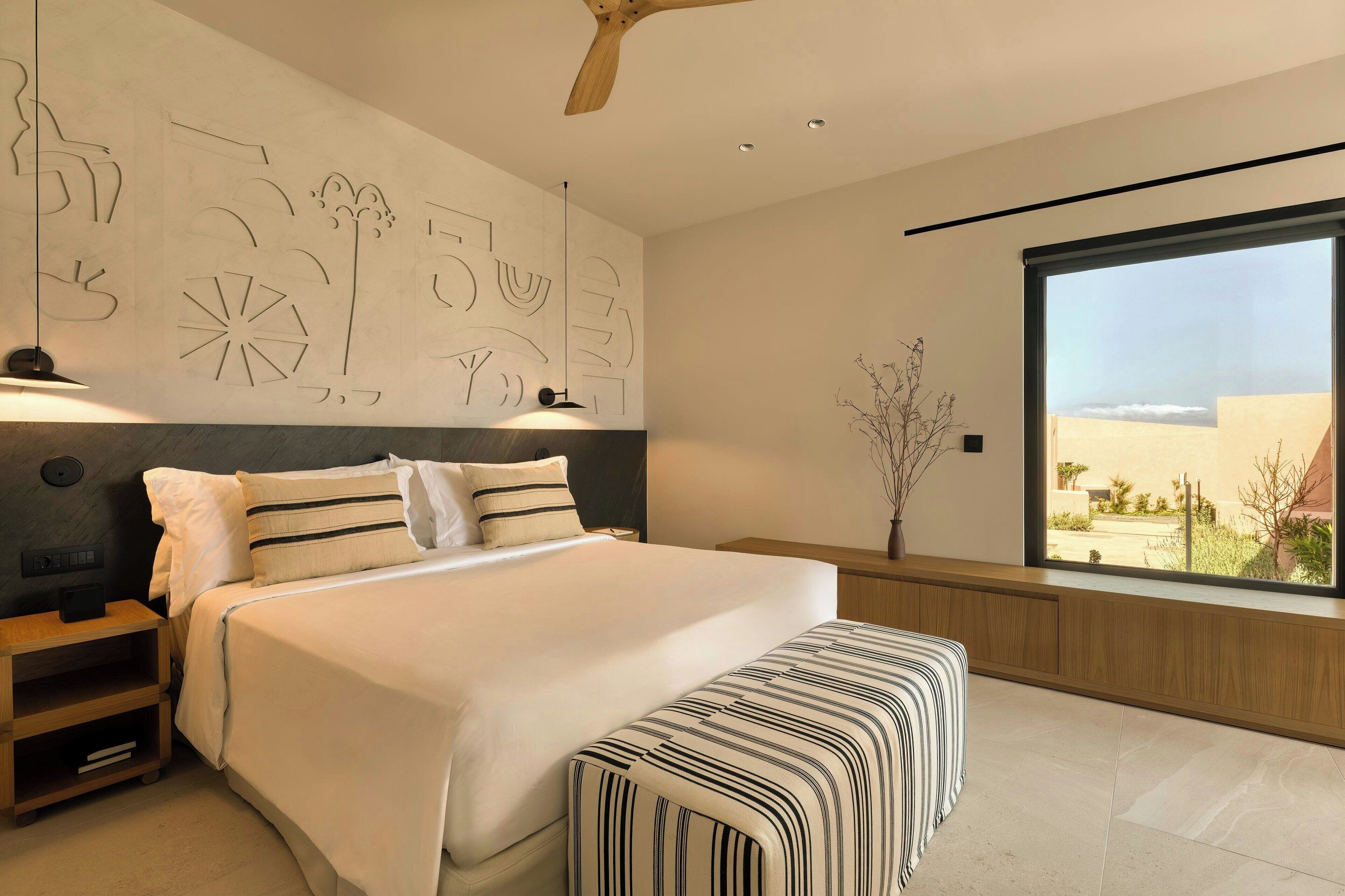 客房, 1 张特大床和 1 张沙发床 (Anesis Bungalow with Zen Pool) | 埃及棉床单、高档床上用品、羽绒被、迷你吧