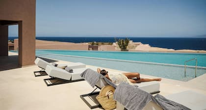 Domes Novos Santorini, Autograph Collection