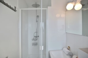 Dusche, Haartrockner