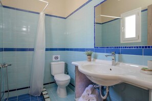 Bruser, hårtørrer, håndklæder