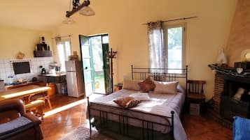 1 bedroom, iron/ironing board, travel crib, free WiFi
