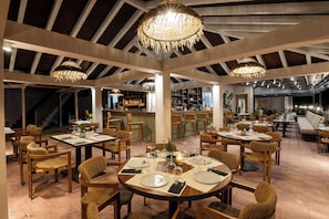 Breakfast, lunch served; Mediterranean cuisine, al fresco dining